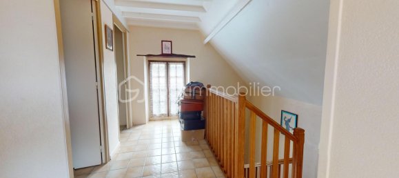 2 bedrooms House in Humbligny, France No. 68799 6