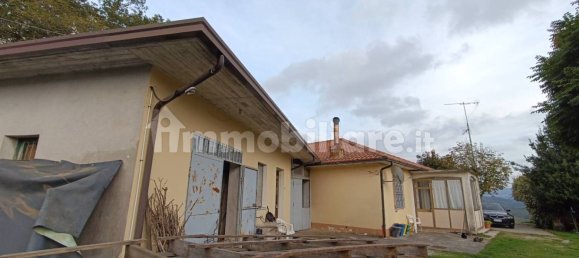 3 bedrooms House in Lauria, Italy No. 31866 3