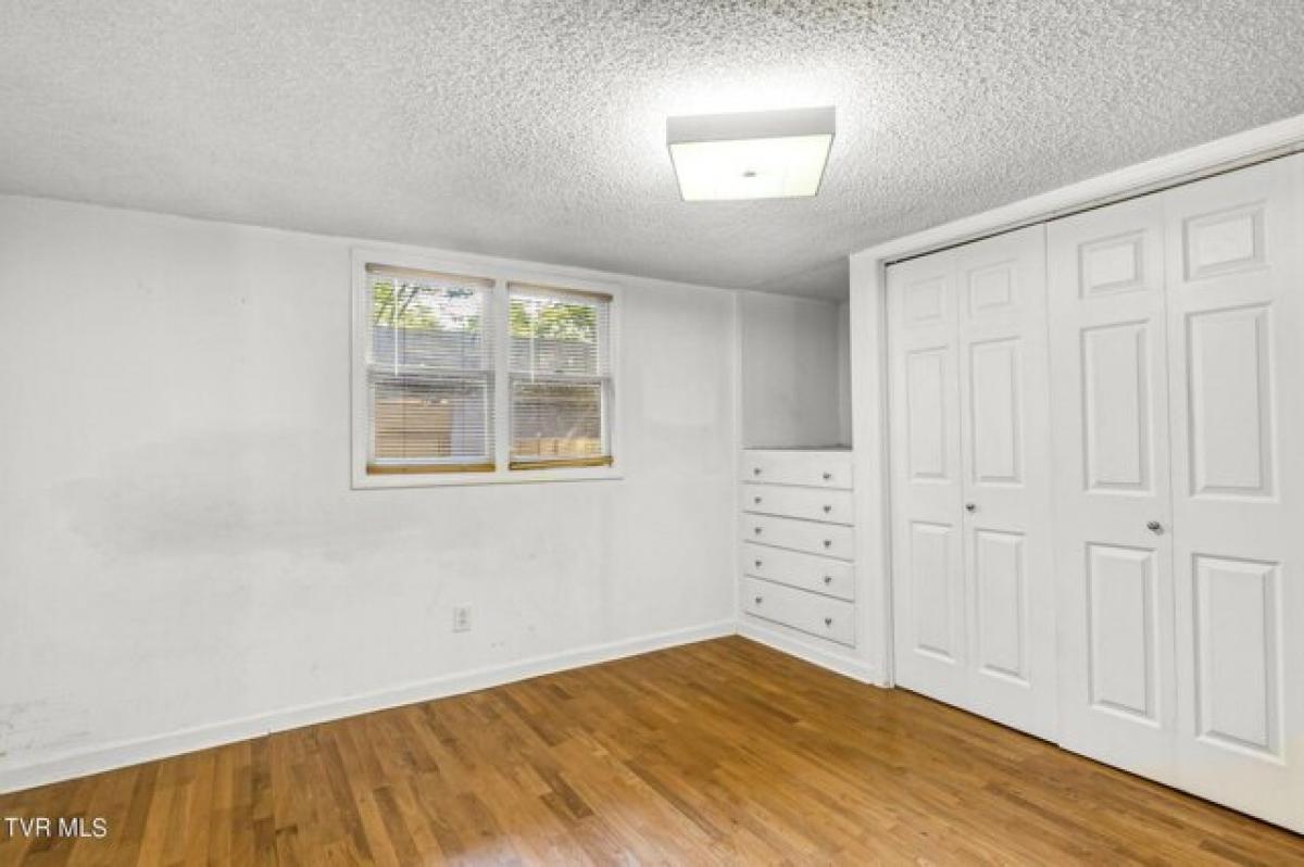 3 Schlafzimmer Haus in Bristol, USA, Nr. 421213