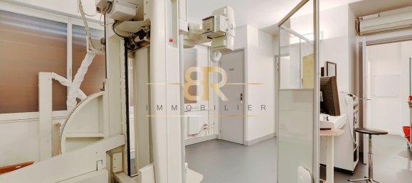 387m² Commercial property in Charenton-le-Pont, France No. 118384 7