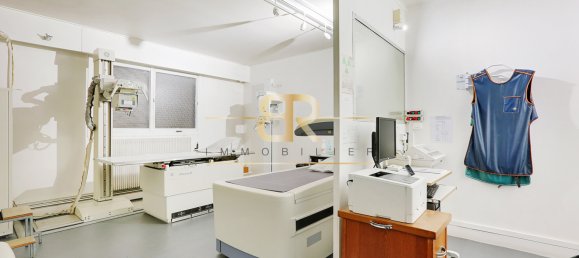 387m² Commercial property in Charenton-le-Pont, France No. 118384 11