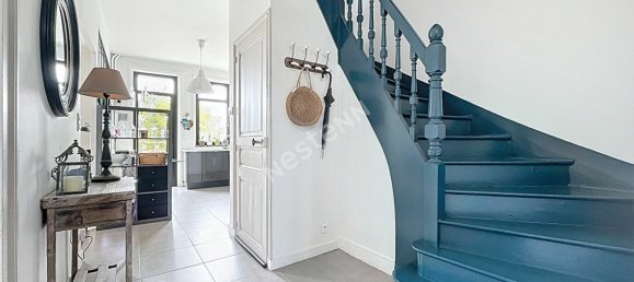 4 bedrooms House in Nantes, France No. 111357 3