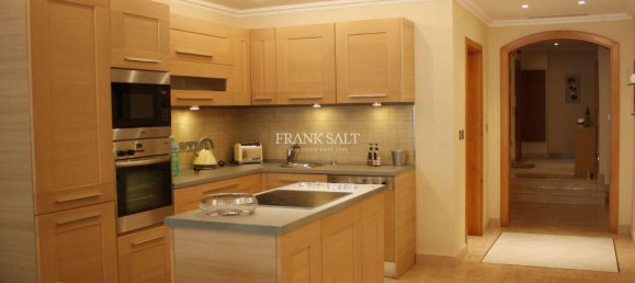 2 bedrooms Apartment in Saint Julian's, Malta No. 8605 6