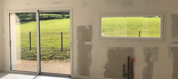 3 bedrooms House in Devecey, France No. 363955 5