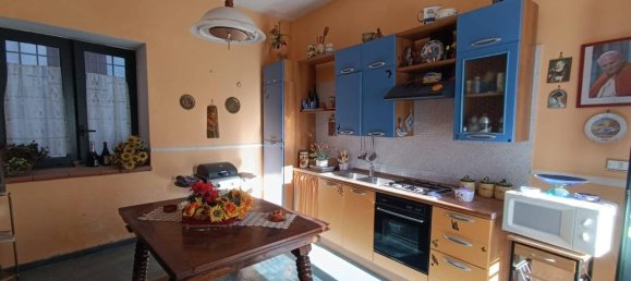 Villa de 3 habitaciónes en Caserta, Italy No. 24235 22