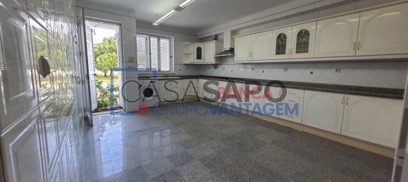 4 Schlafzimmer Haus in Seixal, Portugal, Nr. 274404 2