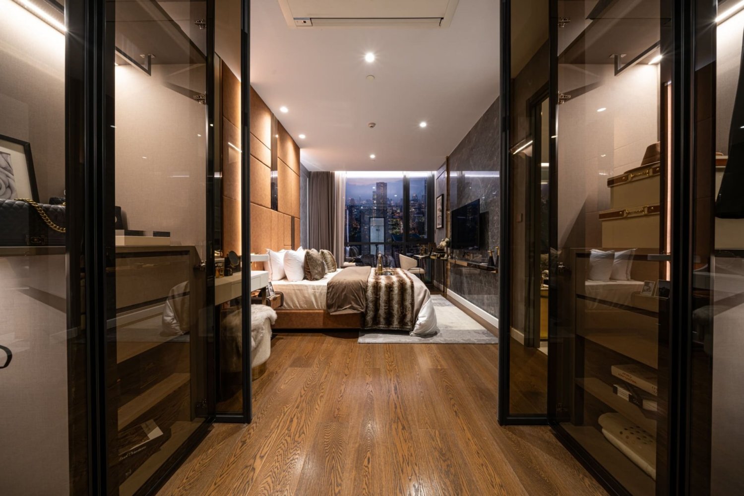 3 chambres duplex à vendre à Sathon, Bangkok, Bangkok Metropolitan, Thailand № 77013