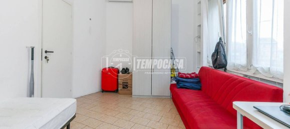 2 bedrooms Apartment in Milan, Italy No. 377103 16