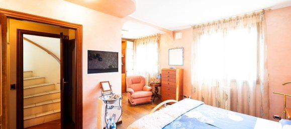 4 Schlafzimmer Haus in Segrate, Italy, Nr. 364218 16