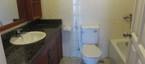 4 bedrooms Apartment in Tay Ho, Vietnam No. 4986 10