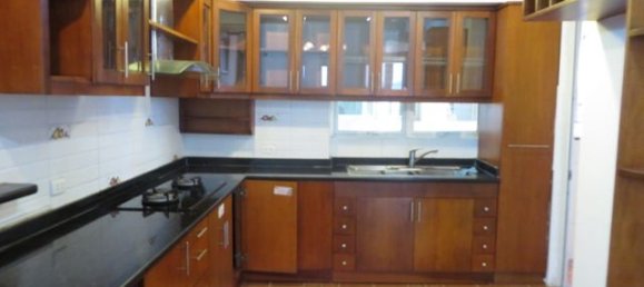 4 bedrooms Apartment in Tay Ho, Vietnam No. 4986 8