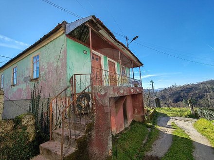 3 chambres Maison à Castro Daire, Portugal No. 169476