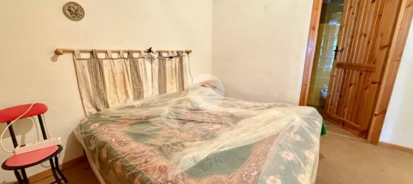 2 rooms Apartment in Rocca di Cambio, Italy No. 9399 8