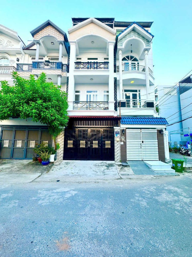 63m² Land in District 7, Vietnam No. 20300