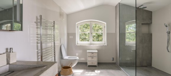 6 bedrooms Villa in Lucca, Italy No. 76787 16