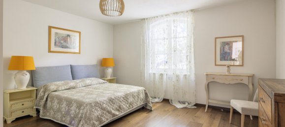 6 bedrooms Villa in Lucca, Italy No. 76787 22