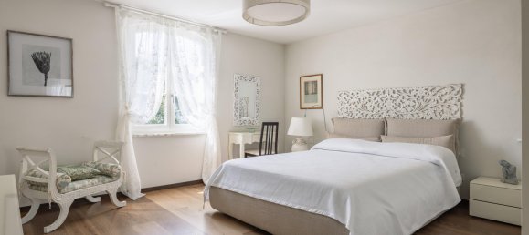 6 bedrooms Villa in Lucca, Italy No. 76787 20