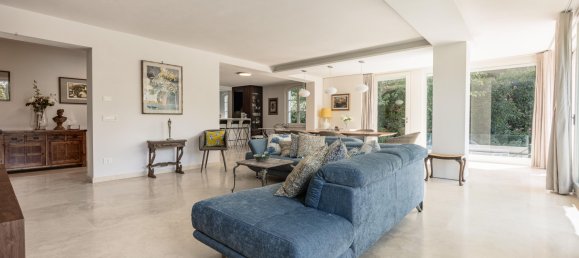 6 bedrooms Villa in Lucca, Italy No. 76787 8