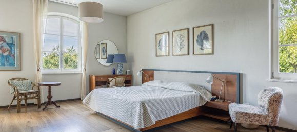 6 bedrooms Villa in Lucca, Italy No. 76787 17