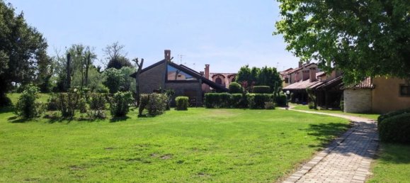 Casa de 2 habitaciónes en Porto Viro, Italy No. 88704 8