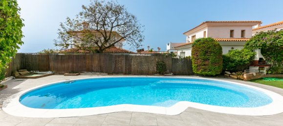 4 bedrooms Villa in Fuengirola, Spain No. 146389 5