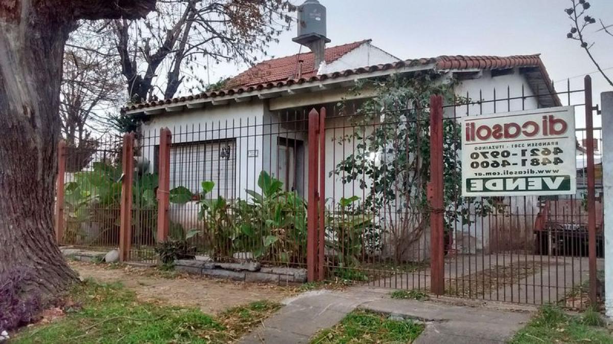 Casa de 2 dormitorios en Ituzaingó, Argentina No. 71144