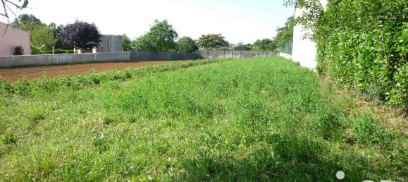 Terreno en Saint-Michel-le-Cloucq, France 1610 m² No. 62793 2