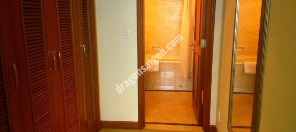 83m² Apartment in District 1, Vietnam No. 10787 11