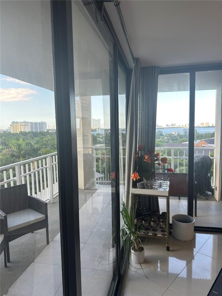 2 dormitorios propiedad comercial en venta en Miami, Miami-Dade, Florida, USA № 615081
