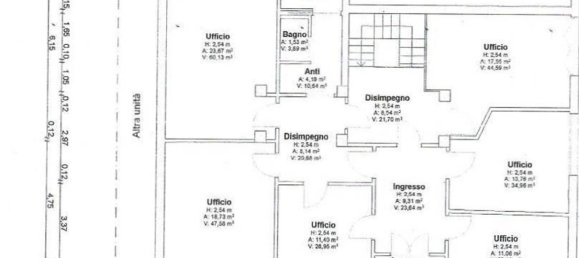 255m² Office in Padua, Italy No. 145982 13