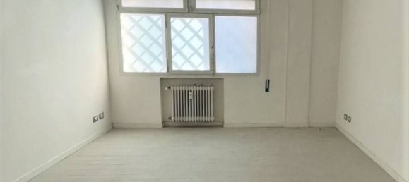 255m² Office in Padua, Italy No. 145982 16