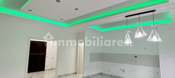 3 bedrooms Apartment in Rome, Italy No. 16881 15