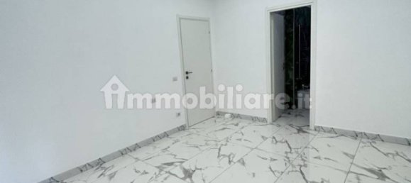 3 bedrooms Apartment in Rome, Italy No. 16881 26