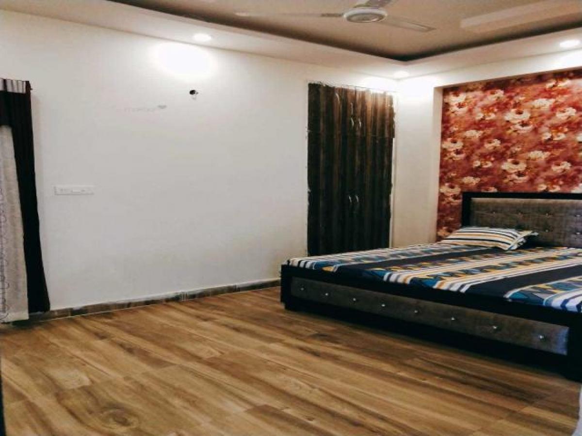 2 Schlafzimmer Haus in Noida, India, Nr. 65153