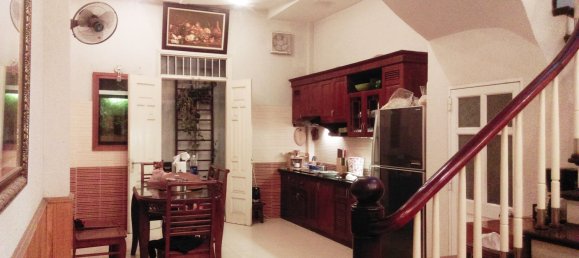 Casa de 6 dormitorios en Dong Da, Vietnam No. 3912 4