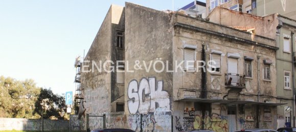  Building in Lisbon, Portugal No. 129057 7