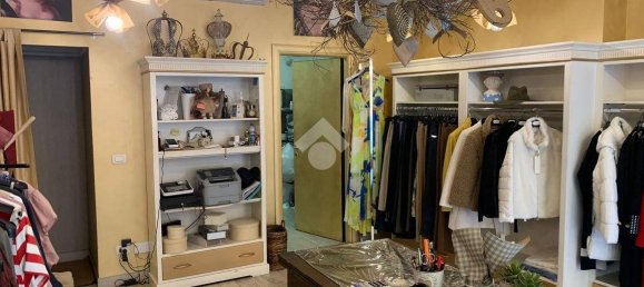 34m² Commercial property in Turin, Italy No. 353170 12