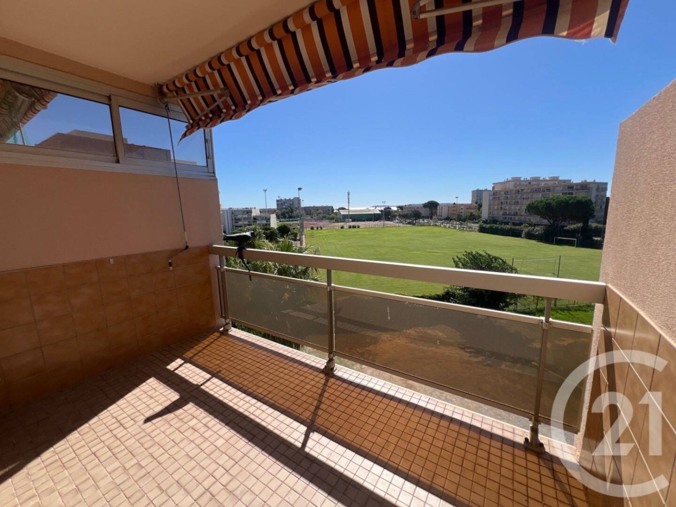 Estudio en Le Lavandou, France No. 319252