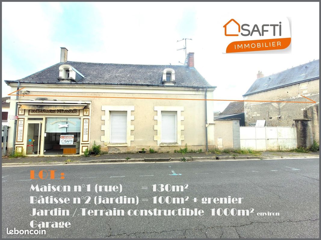 3 chambres Maison à Descartes, France No. 269759