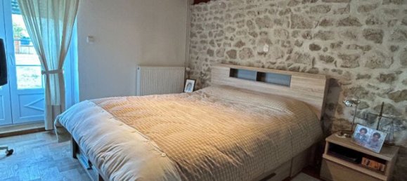 Casa de 5 dormitorios en Saint-Martin-d'Abbat, France No. 227633 2