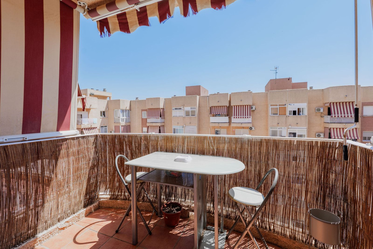 2 Schlafzimmer Wohnung in Estepona, Spain, Nr. 203210