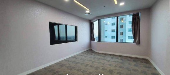340m² Office in Bang Kapi, Thailand No. 22169 4
