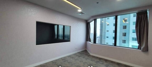 340m² Office in Bang Kapi, Thailand No. 22169 3