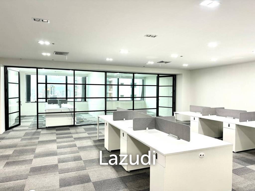 340m² Office in Bang Kapi, Thailand No. 22169