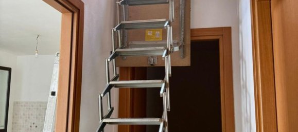 5 bedrooms Apartment in Pesaro, Italy No. 372315 13