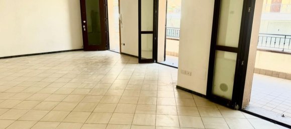 5 bedrooms Apartment in Pesaro, Italy No. 372315 2