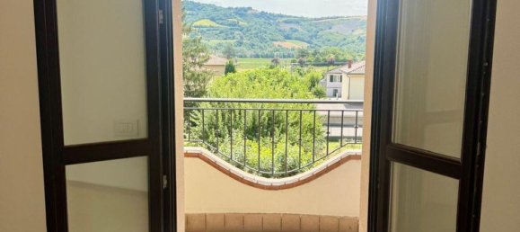 5 bedrooms Apartment in Pesaro, Italy No. 372315 8