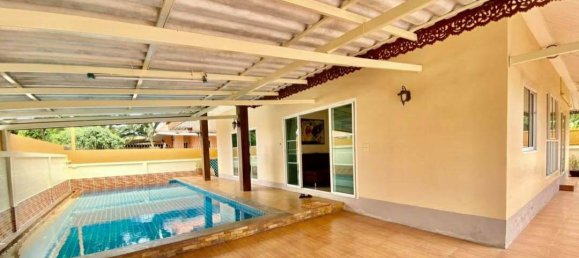 Кафе / ресторан с 3 спальнями в Паттайя, Таиланд № 2109 5