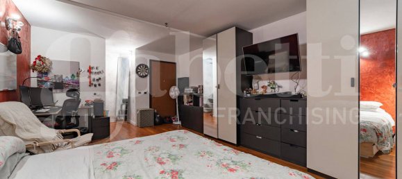 Apartamento T2 em Rozzano, Italy N.º 296774 8