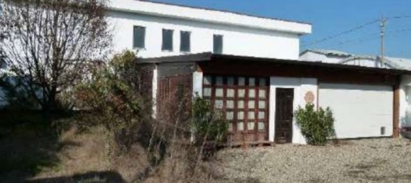 Квартира с 7 комнатами в Чилавенья, Италия № 4229 2